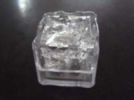 Cubetto di ghiaccio luminoso,giochi di prestigio